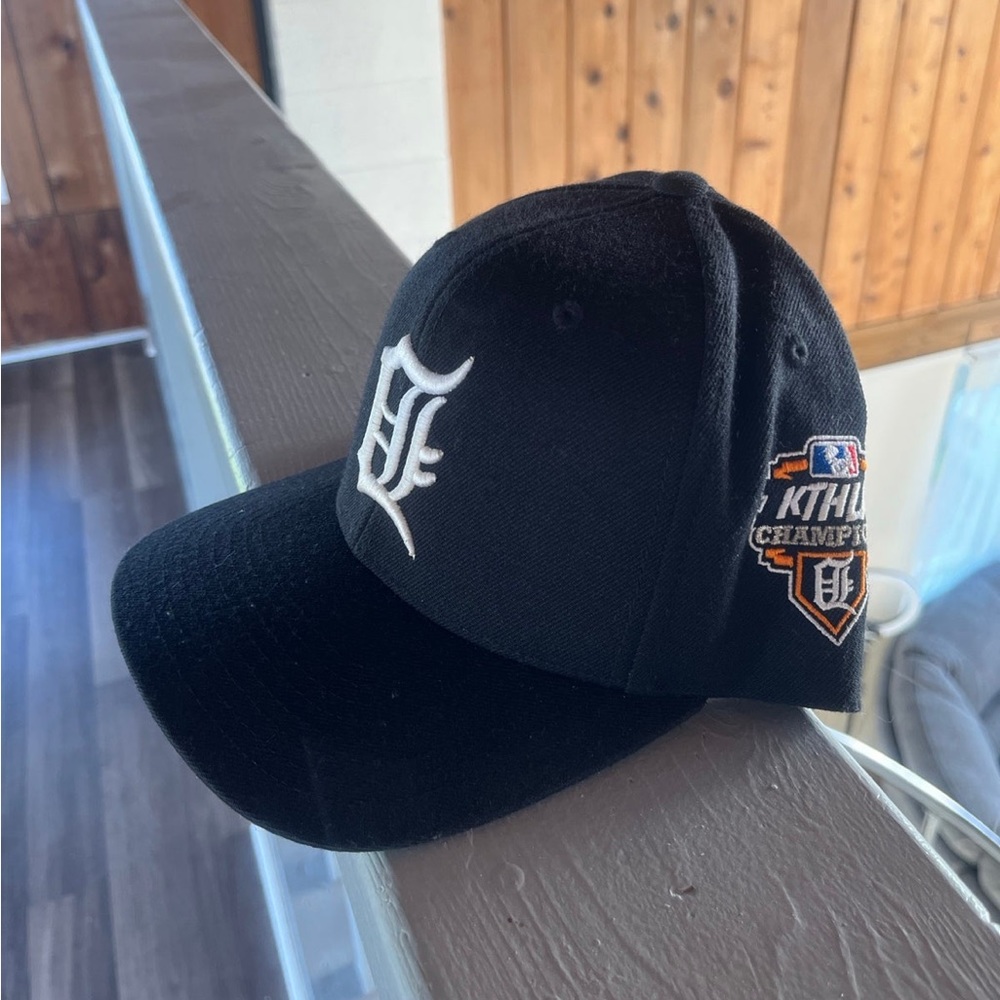 Kill the Hype La SnapBack Hat